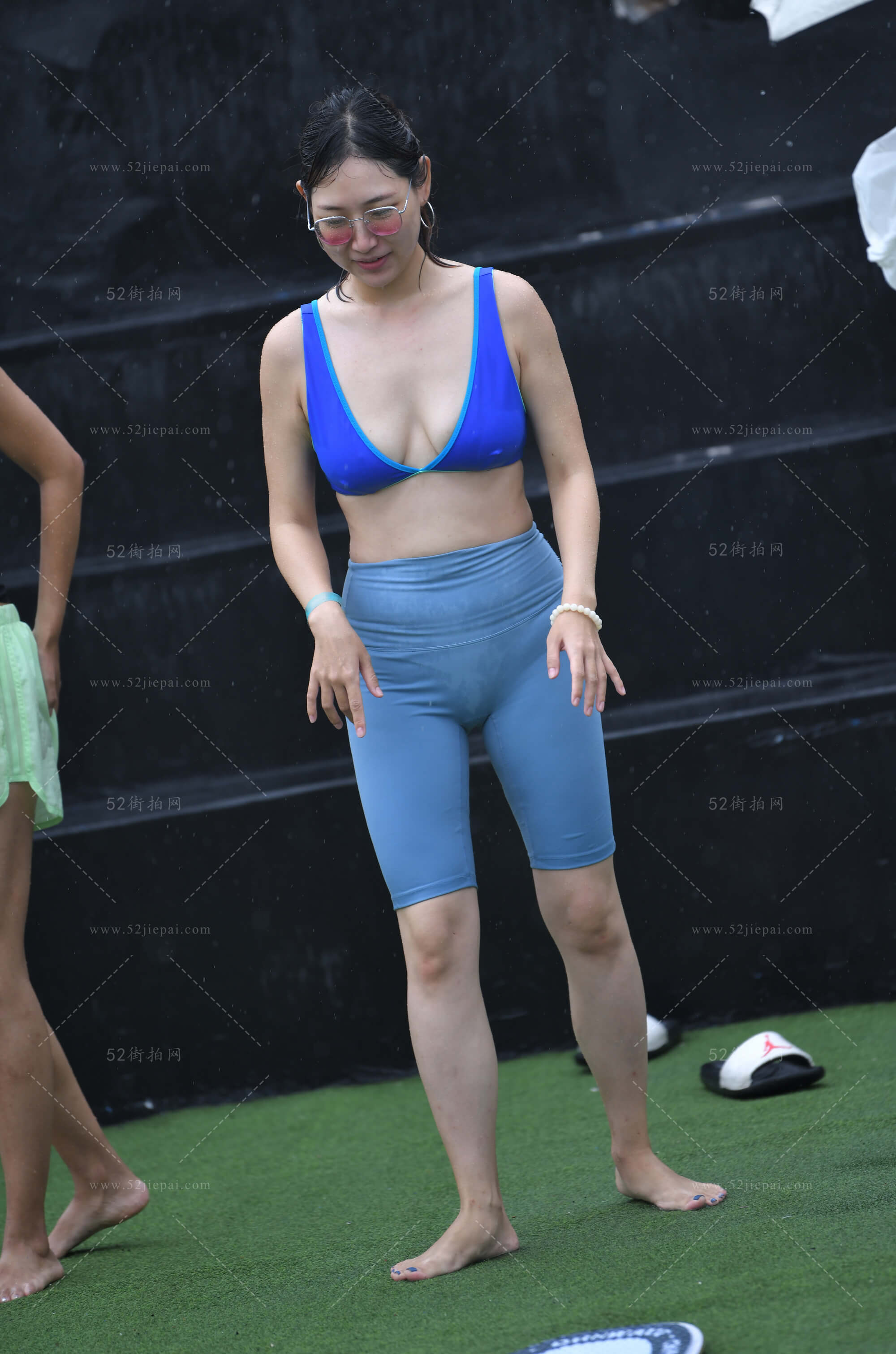 2.JPG